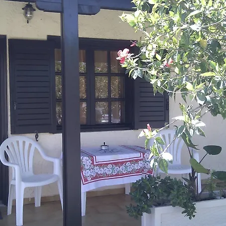 Apartament Marianthi *